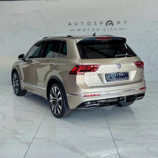 2017 Volkswagen 2.0TSI 4Motion Highline R-Line - photo 14