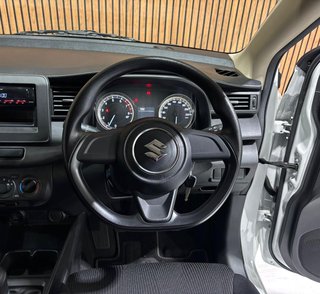 2025 Suzuki 1.5 GA - photo 7