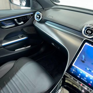 2022 Mercedes-Benz C220d AMG Line - photo 10
