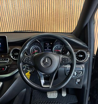 2020 Mercedes-Benz V250d AMG Line - photo 7