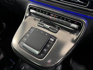 2025 Mercedes-Benz V300d Exclusive - photo 3