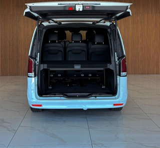 2025 Mercedes-Benz V300d Exclusive - photo 12