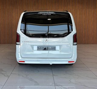 2025 Mercedes-Benz V300d Exclusive - photo 16