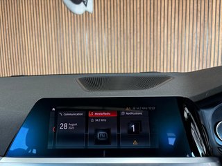 2020 BMW 320i M Sport - photo 1