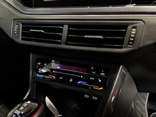 2023 Volkswagen GTI - photo 2