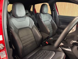2023 Volkswagen GTI - photo 4