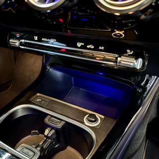 2020 Mercedes-Benz A200d Sedan AMG Line - photo 5