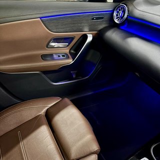 2020 Mercedes-Benz A200d Sedan AMG Line - photo 7