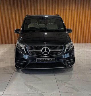 2020 Mercedes-Benz V300d Exclusive - photo 2