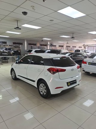 2016 Hyundai i20 1.2 MOTION - photo 4