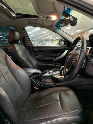2015 BMW 3 Series 320i M SPORT AUTO - photo 2