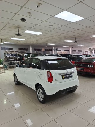 2016 TATA Bolt 1.2T XMS 5-DR - photo 4