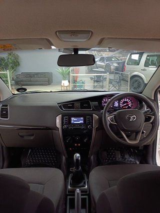 2016 TATA Bolt 1.2T XMS 5-DR - photo 4