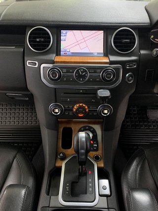 2011 Land Rover Discovery 4 3.0 TD | SD V6 HSE - photo 5