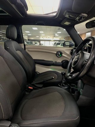 2015 MINI Hatch COOPER S - photo 2