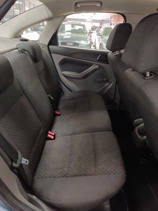 2010 Ford Focus 1.8 AMBIENTE 5-DR - photo 3
