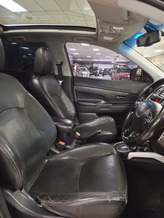 2013 Peugeot 4008 2.0 ALLURE 4x4 - photo 2