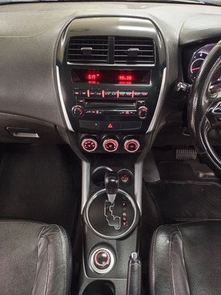 2013 Peugeot 4008 2.0 ALLURE 4x4 - photo 5