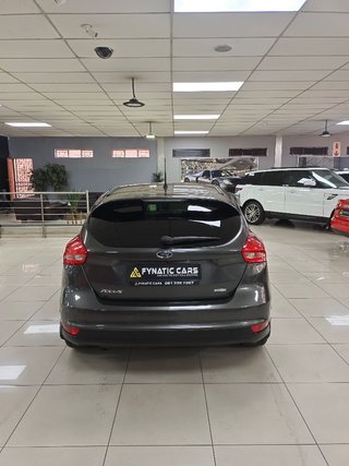 2016 Ford Focus 1.0 ECOBOOST TREND 5-DR - photo 5