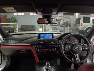 2014 BMW M3 AUTO - photo 4