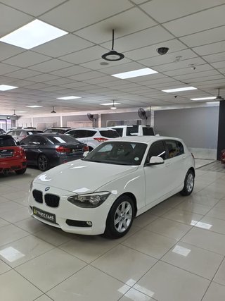 2013 BMW 1 Series 116i 5-DR AUTO - photo 3