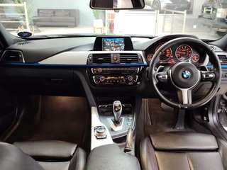 2017 BMW 3 Series 330i M SPORT AUTO - photo 4