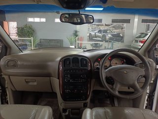 2002 Chrysler Grand Voyager 3.3 LIMITED AUTO - photo 6