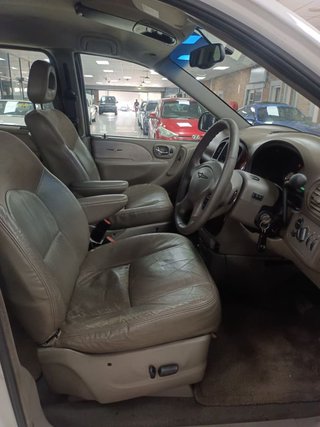 2002 Chrysler Grand Voyager 3.3 LIMITED AUTO - photo 3