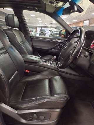 2012 BMW X5 M - photo 2