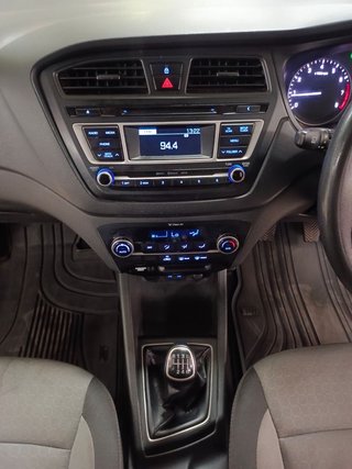 2015 Hyundai i20 1.4 N Series - photo 5