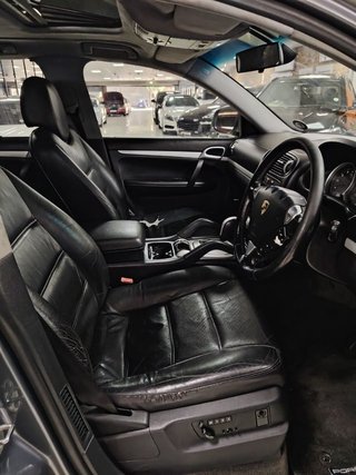 2003 Porsche Cayenne S AUTO - photo 2