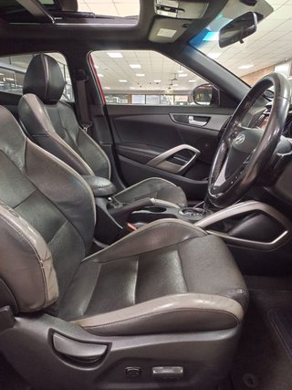2016 Hyundai Veloster 1.6 GDi T AUTO - photo 2