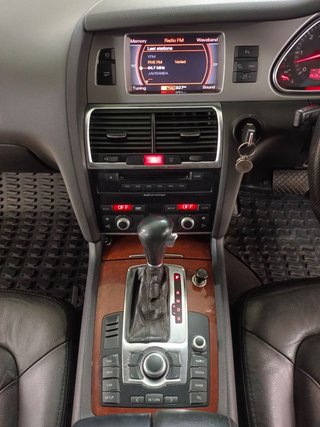2008 Audi Q7 3.0 TDI QUATTRO AUTO - photo 6