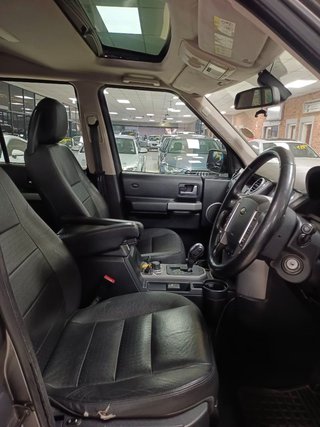 2009 Land Rover Discovery 3 TD V6 SE AUTO - photo 2