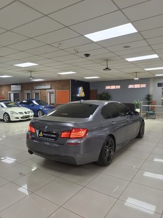 2015 BMW 5 Series 520i AUTO - photo 1