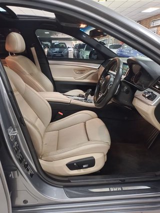 2015 BMW 5 Series 520i AUTO - photo 2