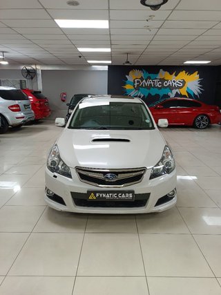 2010 Subaru Legacy 2.5 GT - photo 2