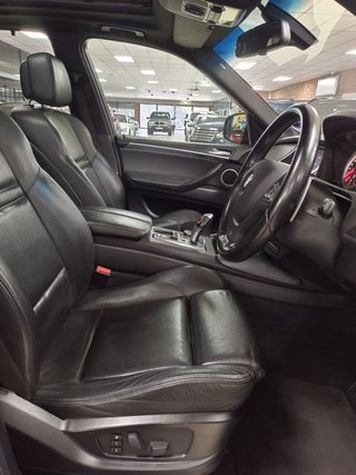 2012 BMW X5 M AUTO - photo 2