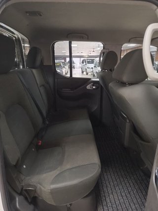 2012 Nissan Navara 2.5 dCi LE AUTO DOUBLE-CAB - photo 3