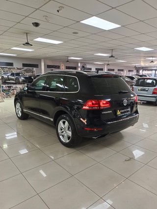 2011 Volkswagen Touareg 4.2 V8 TDI AUTO - photo 4