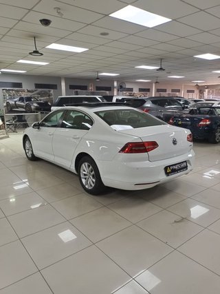 2016 Volkswagen Passat 1.4 TSI COMFORTLINE AUTO - photo 4