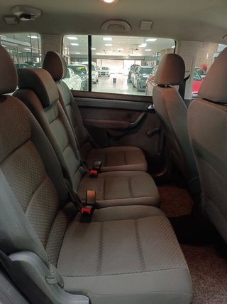 2007 Volkswagen Touran 1.9 TDI TRENDLINE AUTO - photo 3
