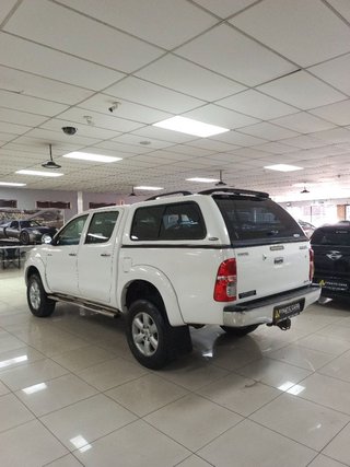 2011 Toyota Hilux 4.0 V6 HERITAGE RAISED BODY AUTO DOUBLE CAB - photo 4