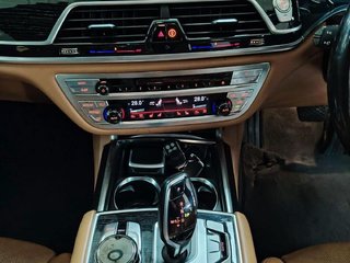 2016 BMW 7 Series 730D M SPORT - photo 5