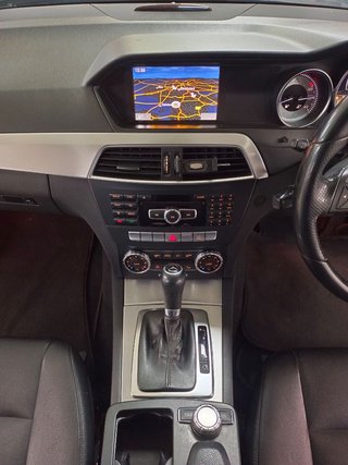 2011 Mercedes-Benz C-Class C 200 CGI BE AVANTGARDE - photo 5