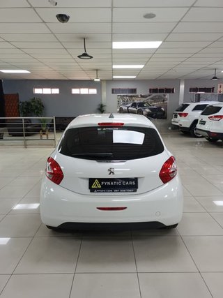 2015 Peugeot 208 1.0 VTi ACCESS 5-DR - photo 5