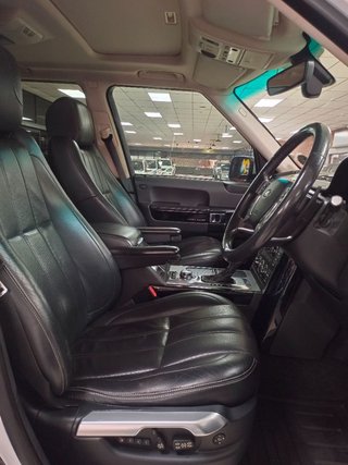 2012 Land Rover Range Rover 5.0 V8 S|C HSE - photo 2