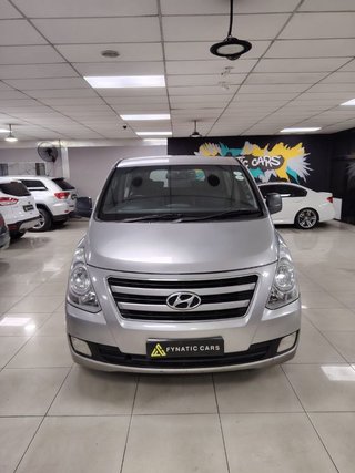 2017 Hyundai H-1 2.5 CRDi | ELITE AUTO - photo 2
