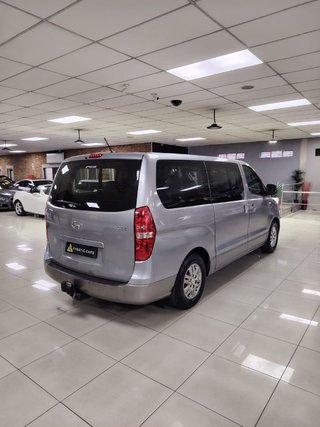 2017 Hyundai H-1 2.5 CRDi | ELITE AUTO - photo 1