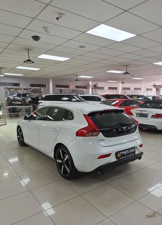 2015 Volvo V40 T5 ELITE AUTO - photo 4